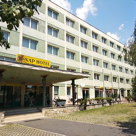 Hotel Nap Будапеща Екстериор снимка