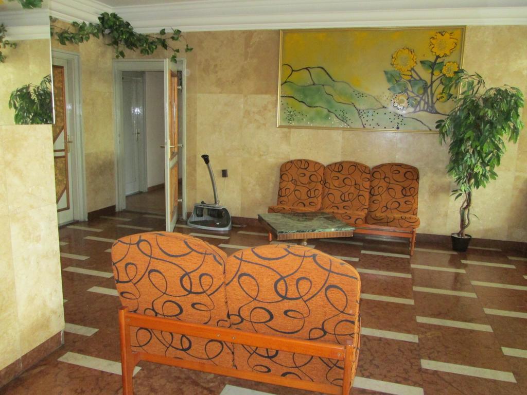 Hotel Nap Будапеща Екстериор снимка