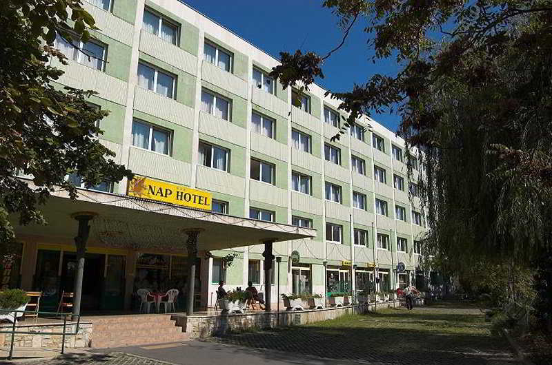 Hotel Nap Будапеща Екстериор снимка