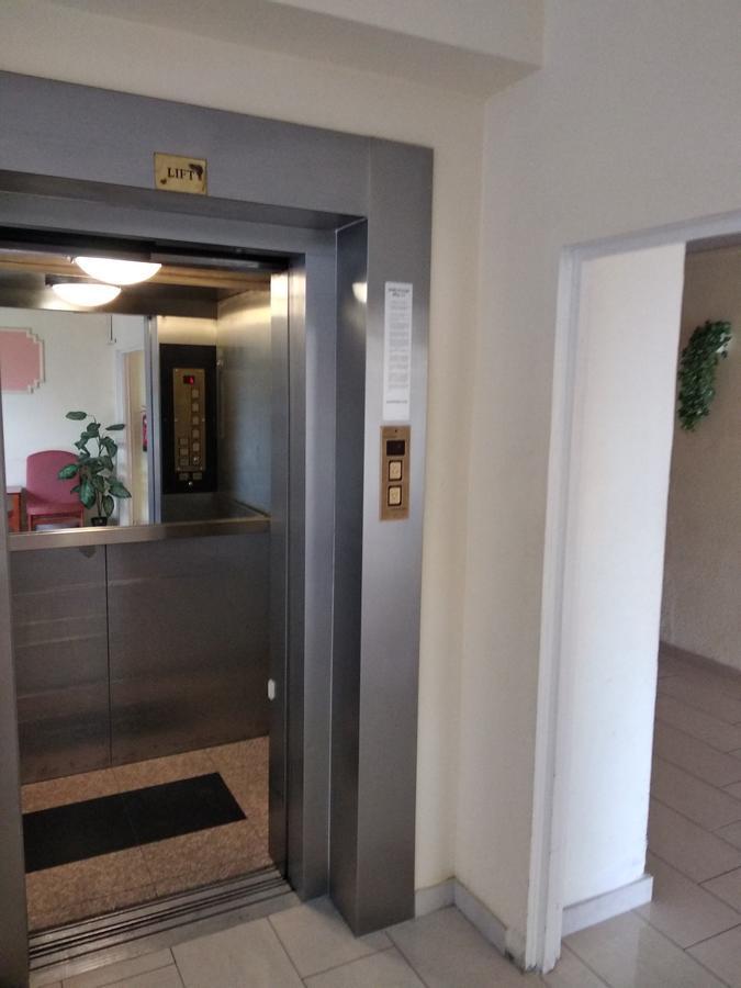 Hotel Nap Будапеща Екстериор снимка