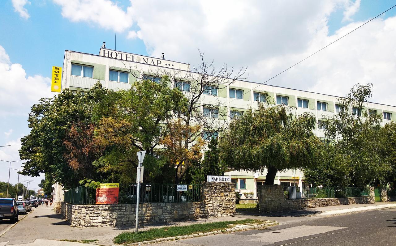 Hotel Nap Будапеща Екстериор снимка